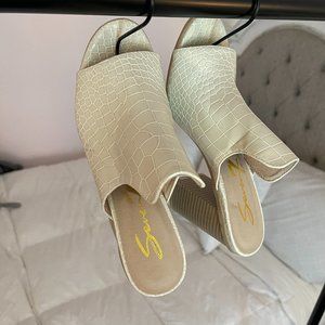 Cream Crocodile Heels